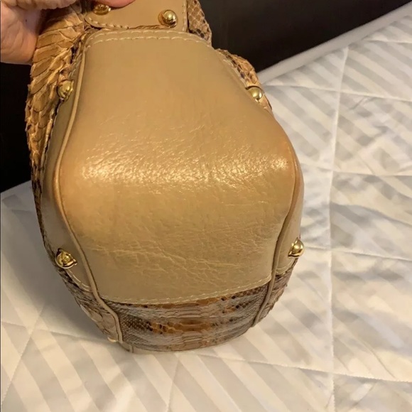 gucci phyton hobo handbag medium. - Picture 5 of 8